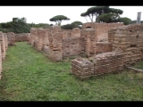 07470 ostia - regio iv - insula iii - domus dei pesci (iv,iii,3) - (via della caupona) - raum (p) - bli ri norden - 01-2024.jpg